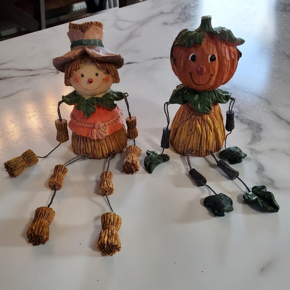 Scarecrow & Pumpkin Head Shelf Sitters 2 Piece Figurine Set - Picture 2 of 14
